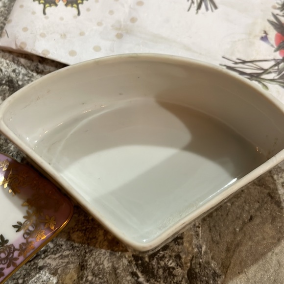 Vintage Porcelain Ring Box - Tiny Floral and Gold Jewelry Box - Picture 2 of 7